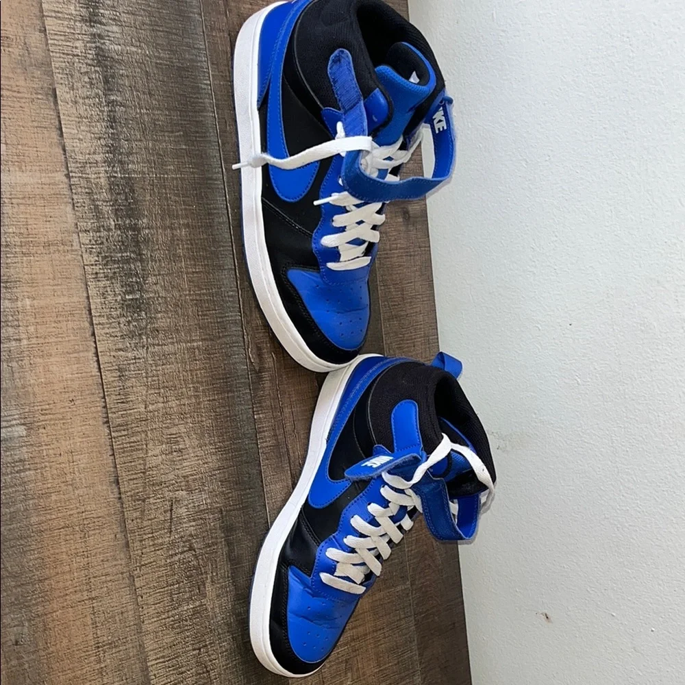Nike Kids Black and Blue Sneakers - Picture 4 of 7